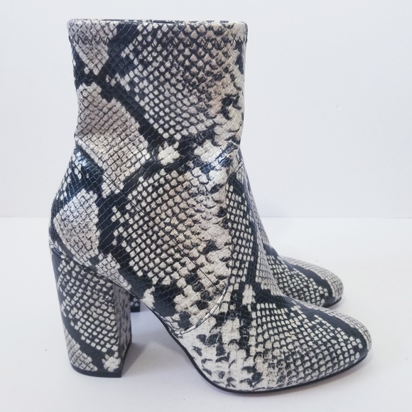 Aldo Shoes - Aldo Aurella Snakeskin Boots Size 8 EUC